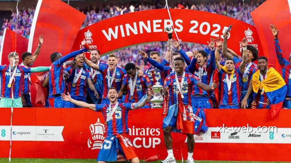 星空体育 | 水晶宫夺冠